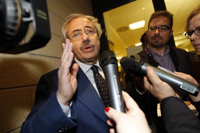 Το έλλειμμα της Σικελίας μπορεί να προκαλέσει πιθανή χρεοκοπία, εκτιμά ο ιταλικός Τύπος